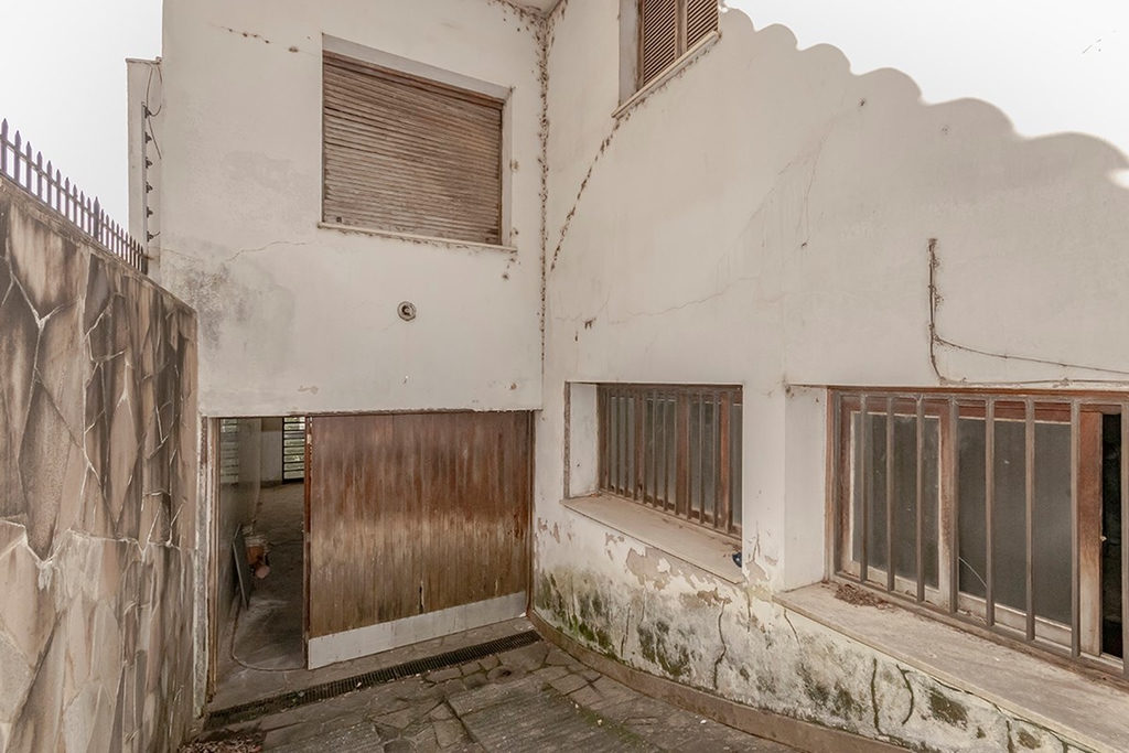 Casa para venda no bairro Floresta em Porto Alegre
