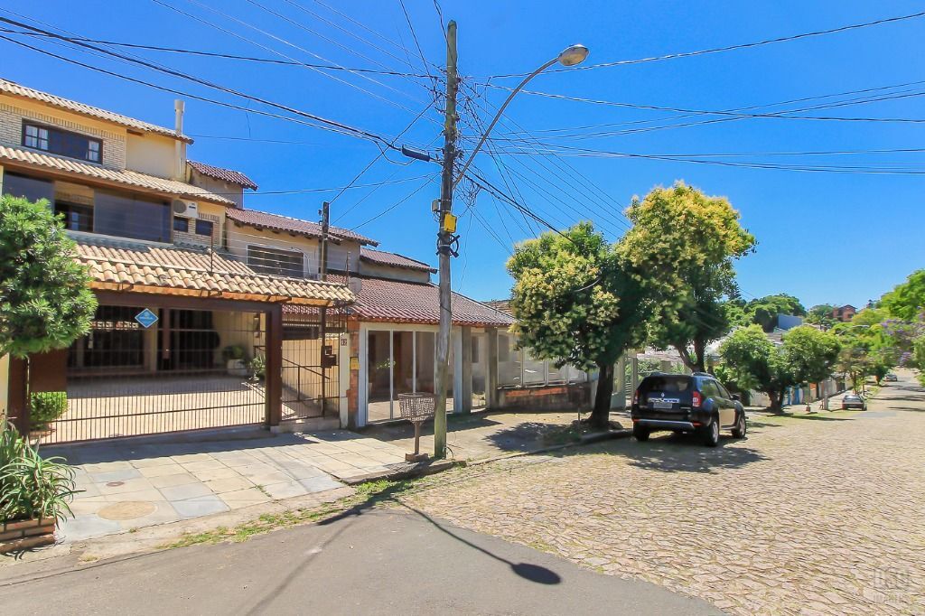 Casa à venda em Porto Alegre, Cavalhada, com 3 quartos, 198m² - Geniale Imóveis