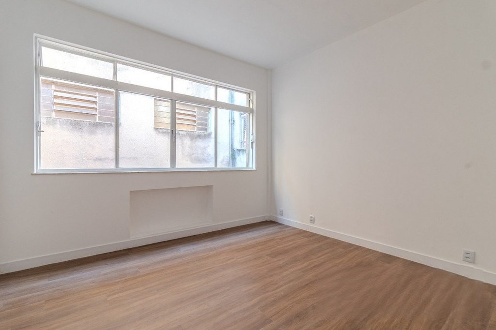 Apartamento para venda no bairro Centro Histórico em Porto Alegre