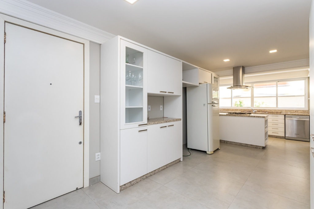 Apartamento para venda no bairro Moinhos de Vento em Porto Alegre