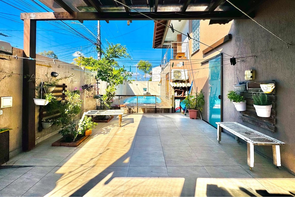 Casa para venda no bairro Nossa Senhora das Graças em Canoas