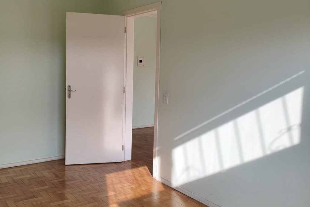 Apartamento para venda no bairro Vila Ipiranga em Porto Alegre