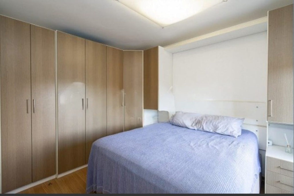 Apartamento para venda no bairro Vila Ipiranga em Porto Alegre