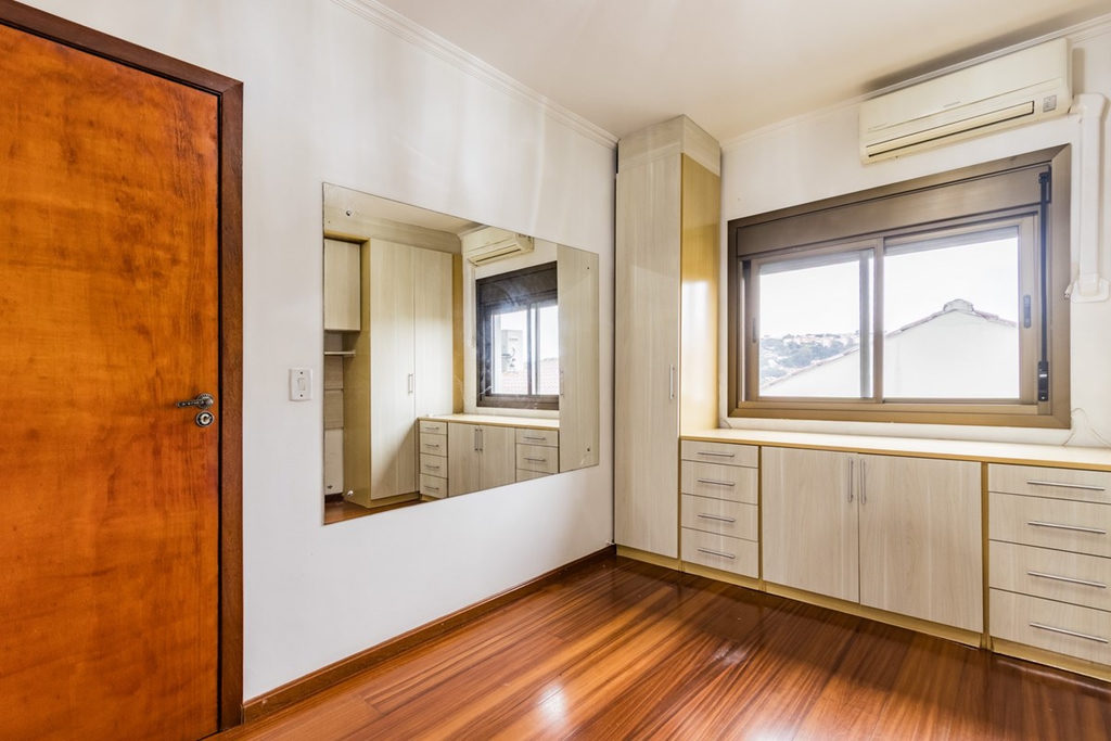 Apartamento para venda no bairro Nonoai em Porto Alegre