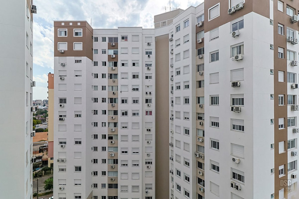 Apartamento para venda no bairro Vila Ipiranga em Porto Alegre