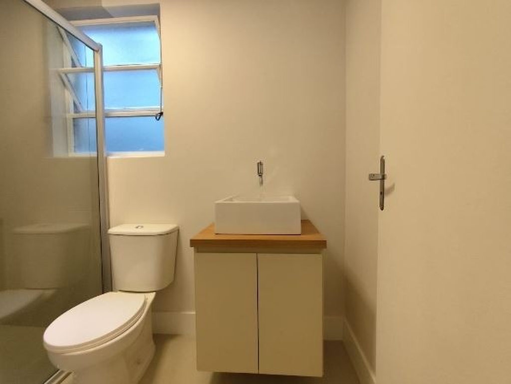 Apartamento para venda no bairro Floresta em Porto Alegre