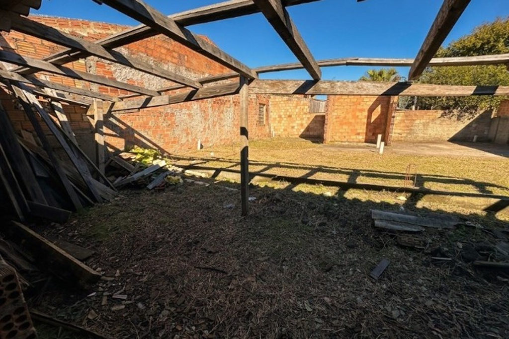 Casa para venda no bairro Harmonia em Canoas