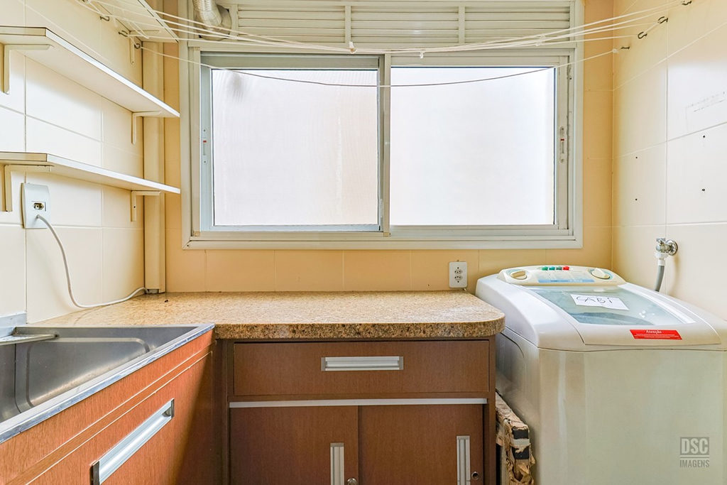 Apartamento para venda no bairro Passo da Areia em Porto Alegre