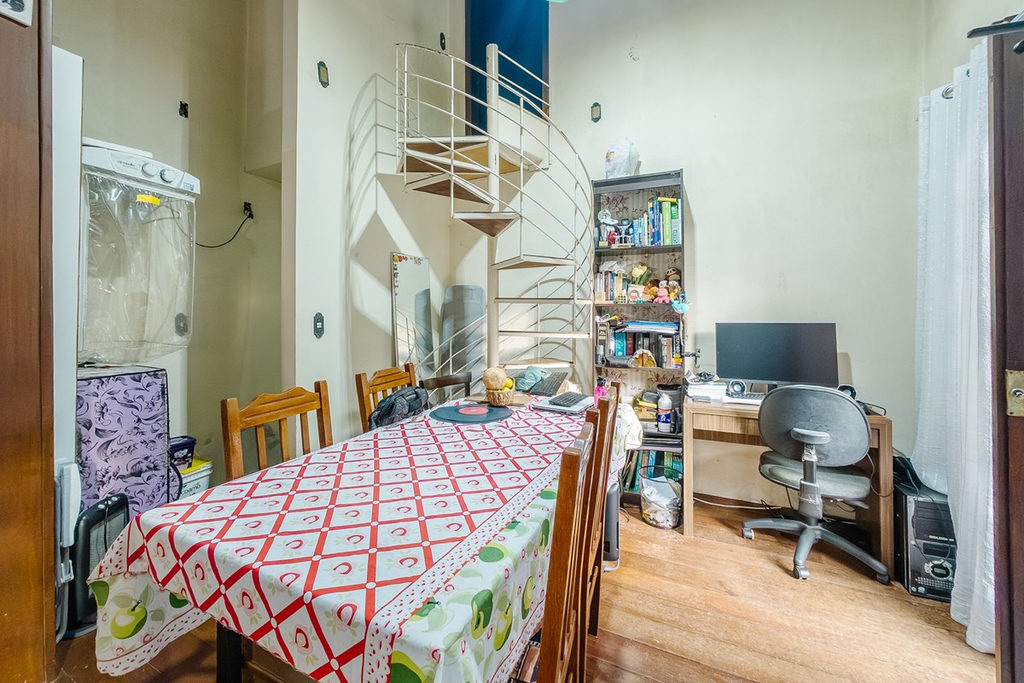 Casa para venda no bairro Centro em Canoas