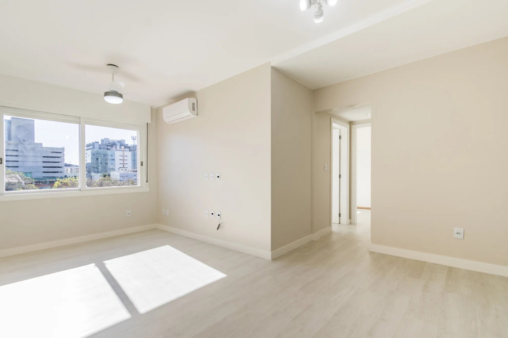 Apartamento para venda no bairro Menino Deus em Porto Alegre