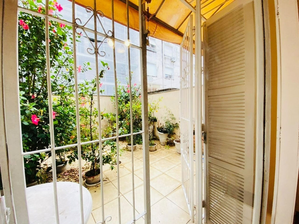 Apartamento para venda no bairro Santa Cecília em Porto Alegre