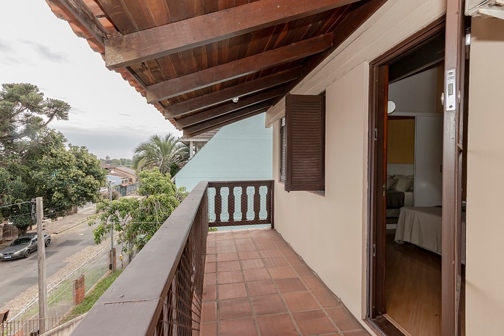 Casa para venda no bairro Jardim Itu Sabará em Porto Alegre