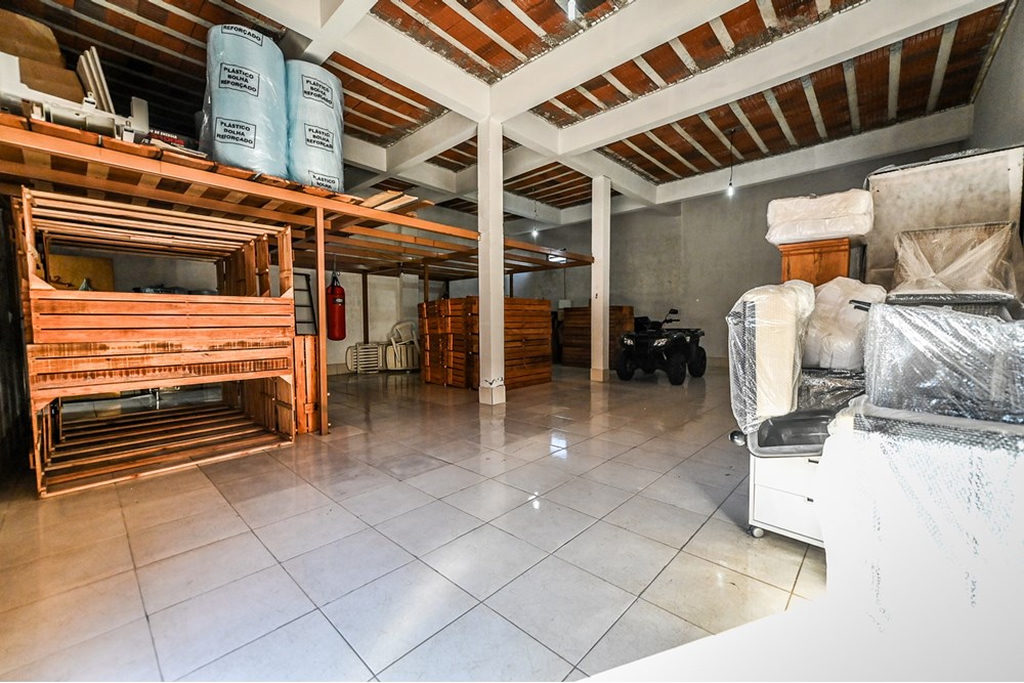 Casa para venda no bairro Agronomia em Porto Alegre