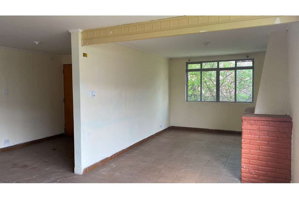 Casa, 6 quartos, 239 m² - Foto 1
