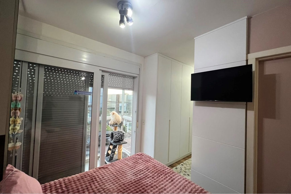Casa em Condomínio para venda no bairro Lomba do Pinheiro em Porto Alegre