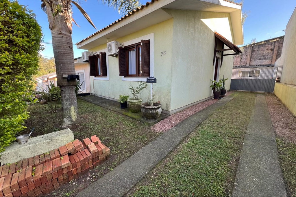 Casa em Condomínio para venda no bairro Lomba do Pinheiro em Porto Alegre