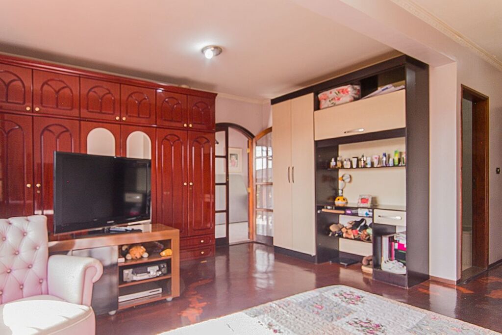 Casa, 3 quartos, 259 m² - Foto 8