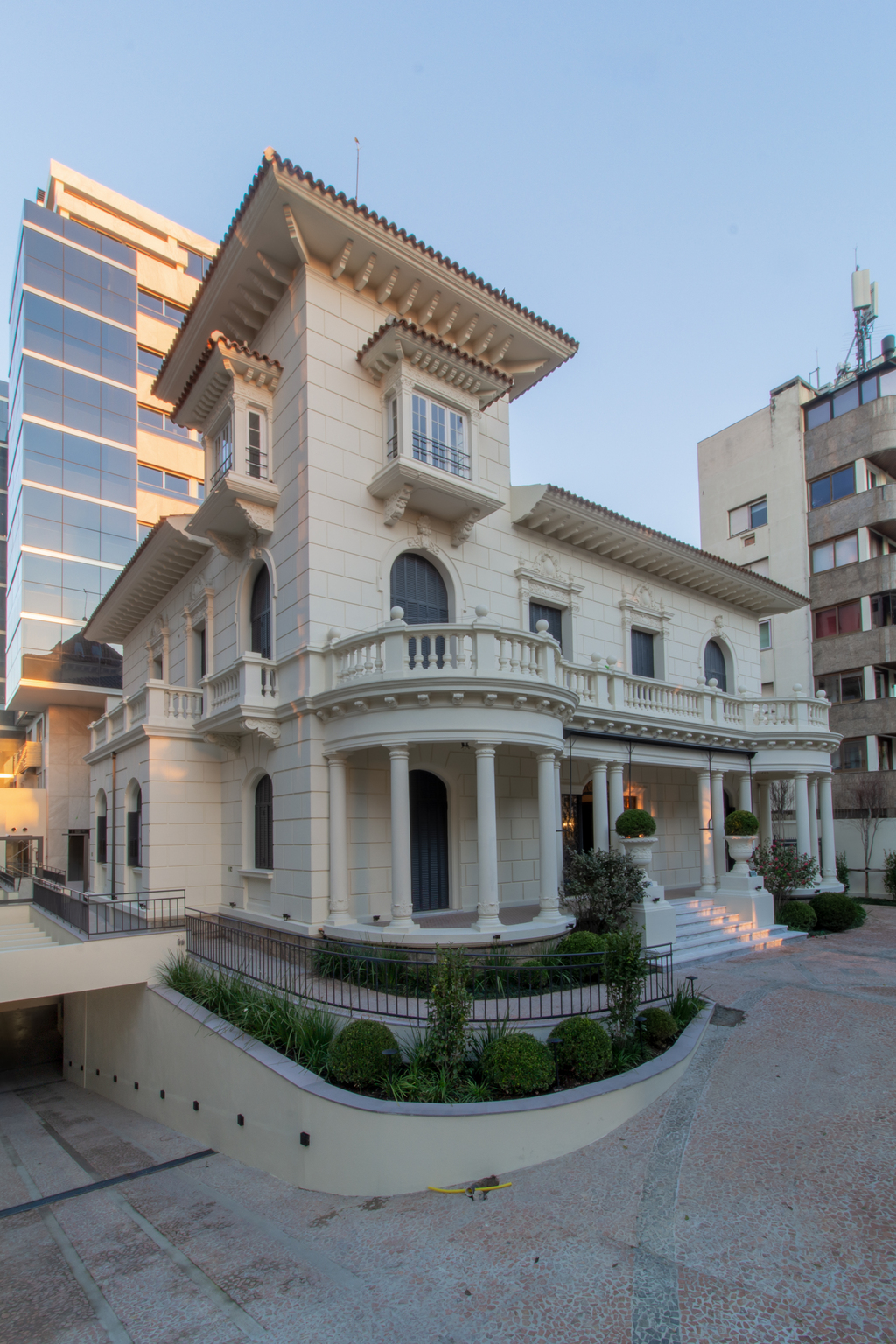 Apartamento à venda em Porto Alegre, Moinhos de Vento, com 2 quartos, 86,17m² - Geniale Imóveis