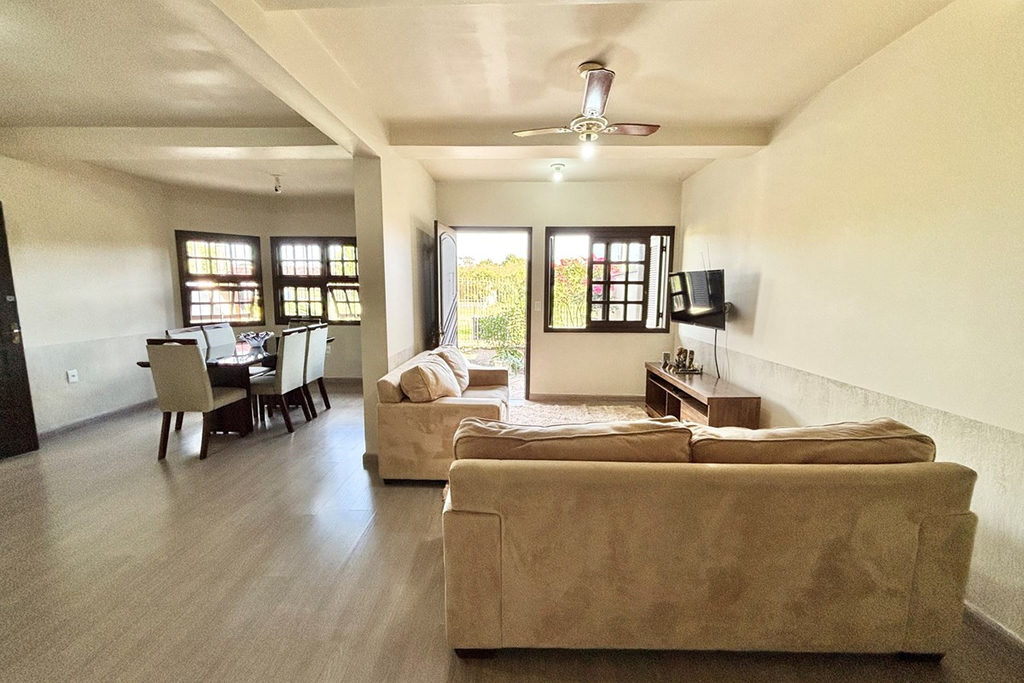 Casa para venda no bairro Moinhos de Vento em Canoas