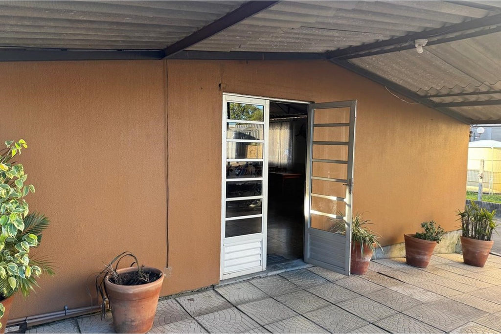 Casa para venda no bairro Mário Quintana em Porto Alegre