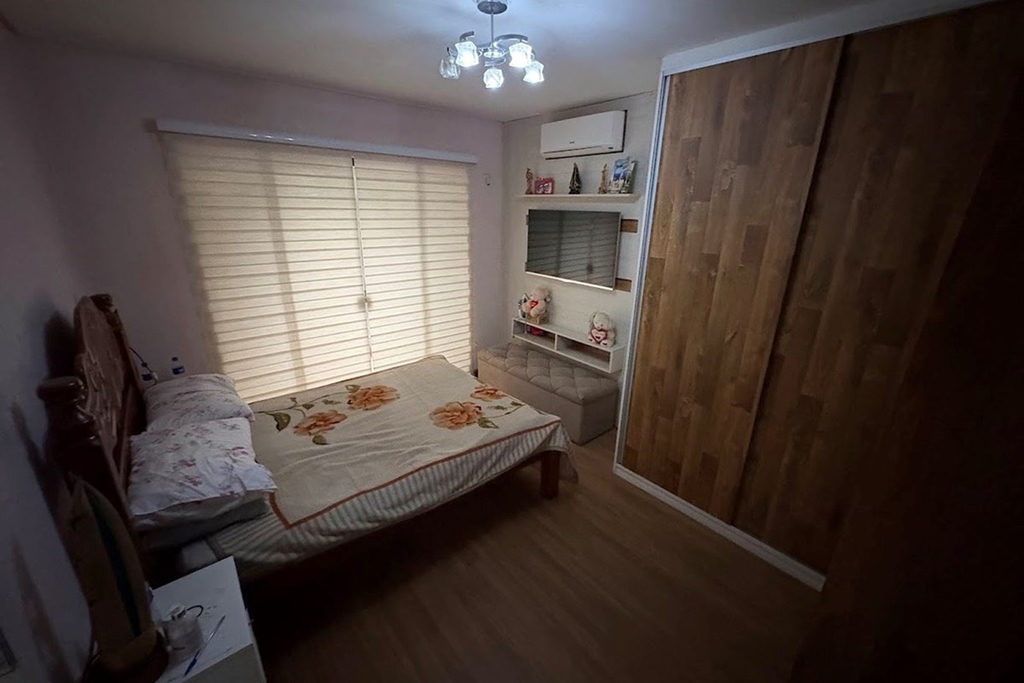 Casa para venda no bairro Santa Rosa de Lima em Porto Alegre