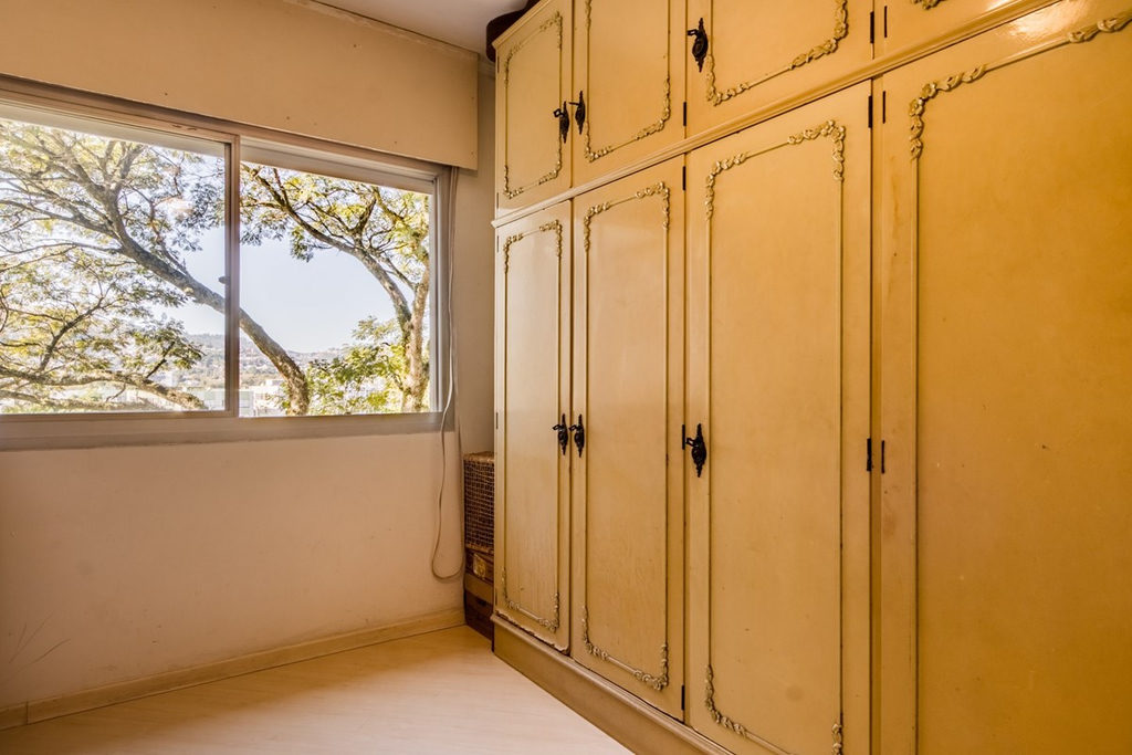 Apartamento para venda no bairro Teresópolis em Porto Alegre