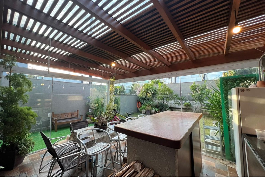 Casa em Condomínio para venda no bairro Lomba do Pinheiro em Porto Alegre