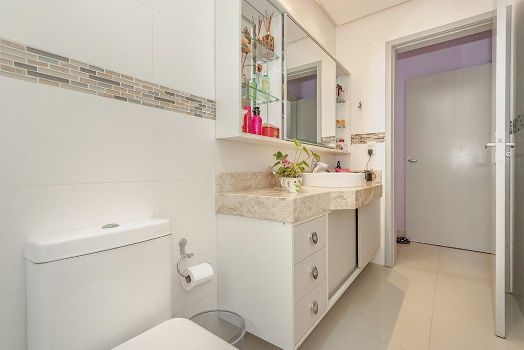 Casa para venda no bairro Três Figueiras em Porto Alegre