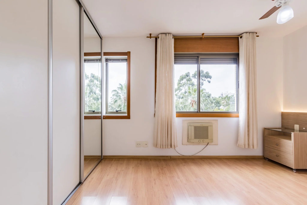 Apartamento para venda no bairro Menino Deus em Porto Alegre