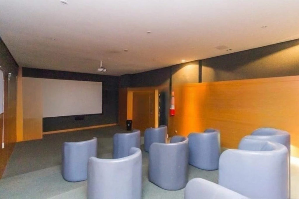 Apartamento para venda no bairro Vila Ipiranga em Porto Alegre