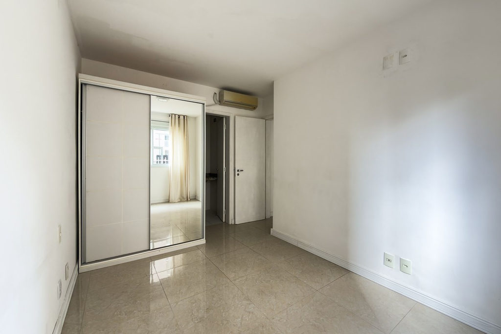 Apartamento para venda no bairro Teresópolis em Porto Alegre