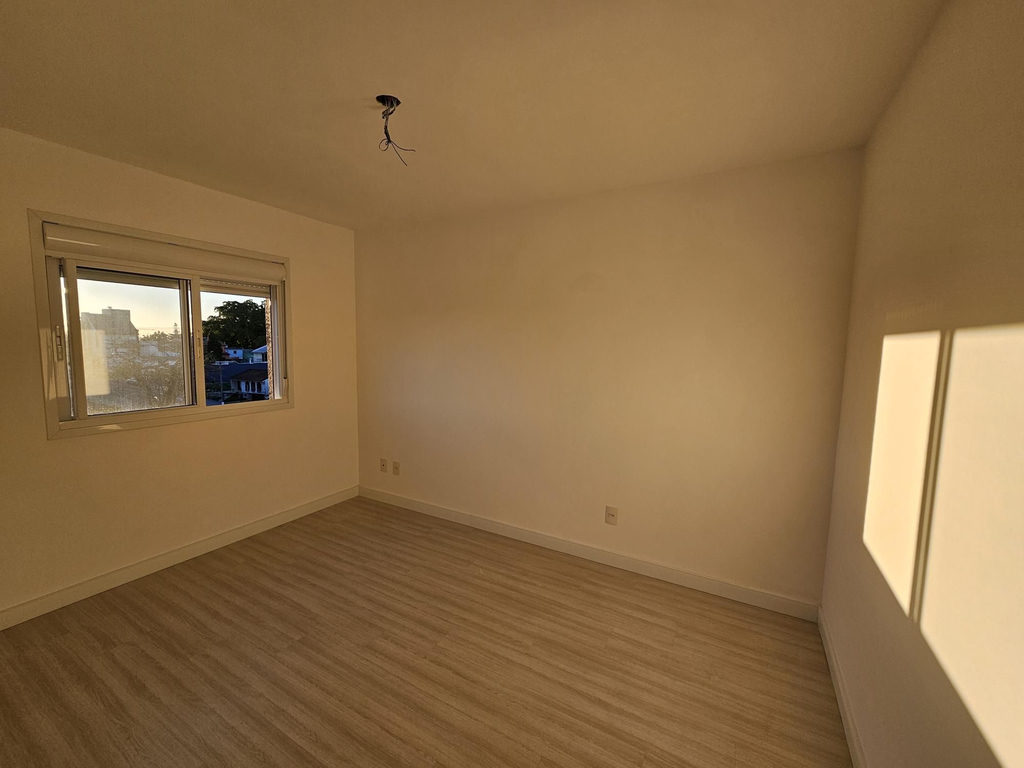 Apartamento para venda no bairro Santo Antônio em Porto Alegre
