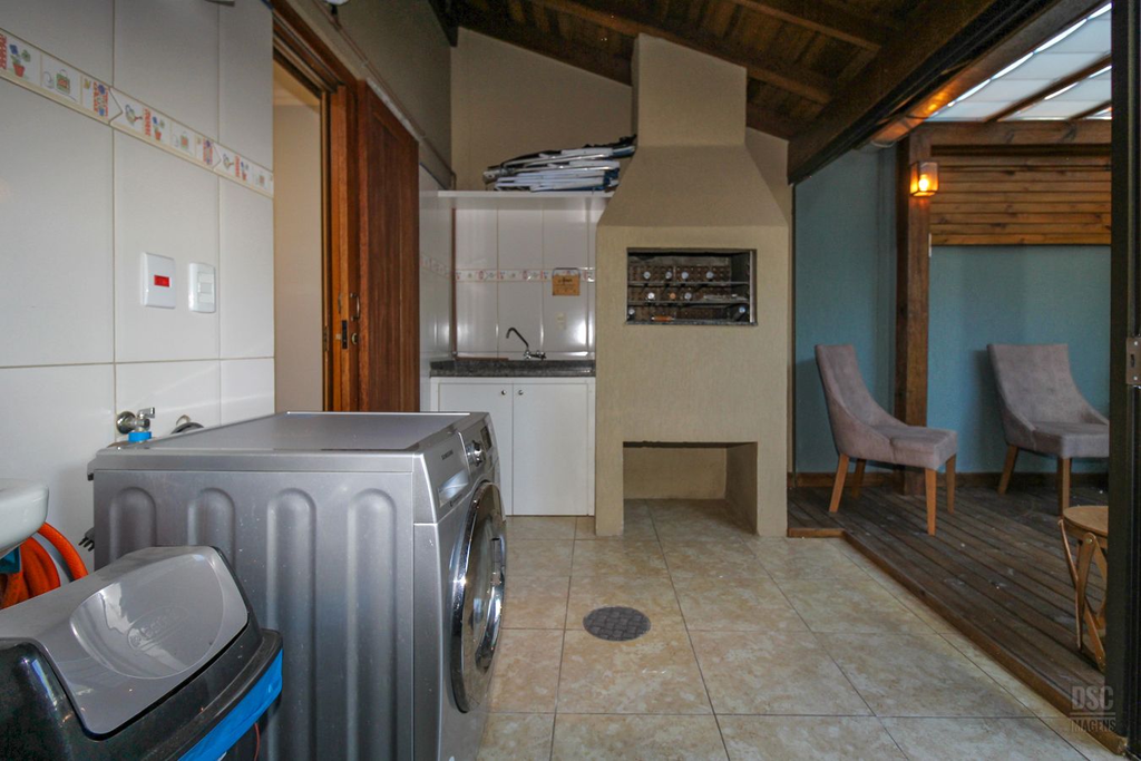Casa para venda no bairro Hípica em Porto Alegre