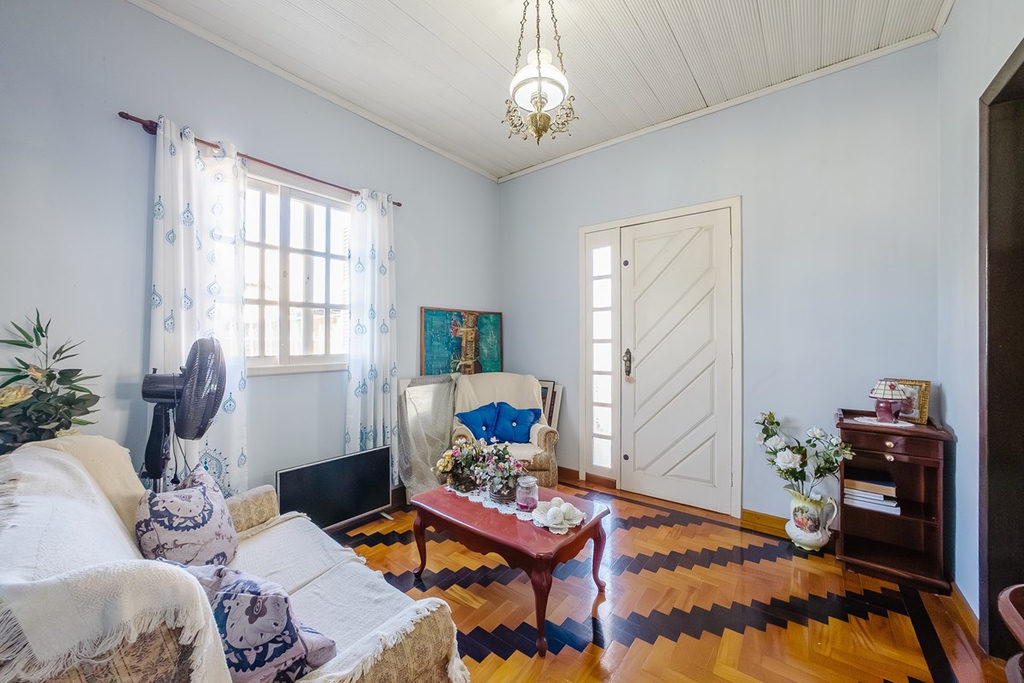 Casa para venda no bairro Centro em Esteio