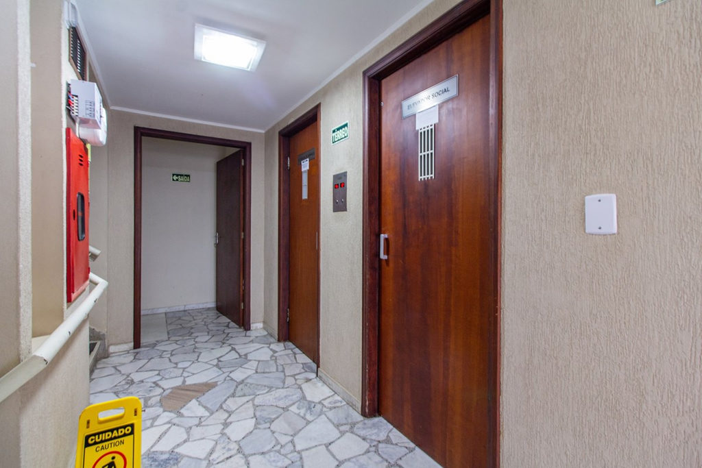 Apartamento para venda no bairro Jardim Lindóia em Porto Alegre