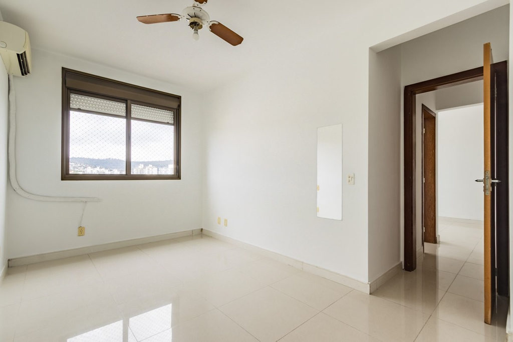 Apartamento para venda no bairro Partenon em Porto Alegre