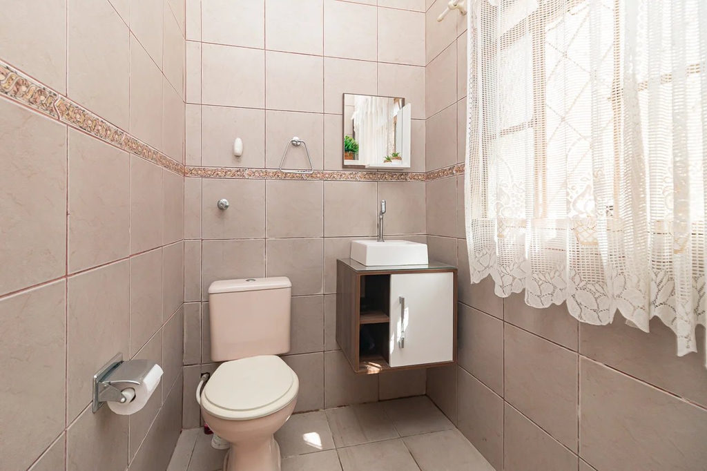 Casa para venda no bairro Jardim Itu Sabará em Porto Alegre