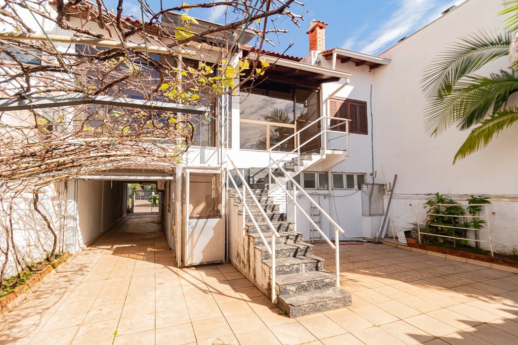 Casa para venda no bairro Higienópolis em Porto Alegre