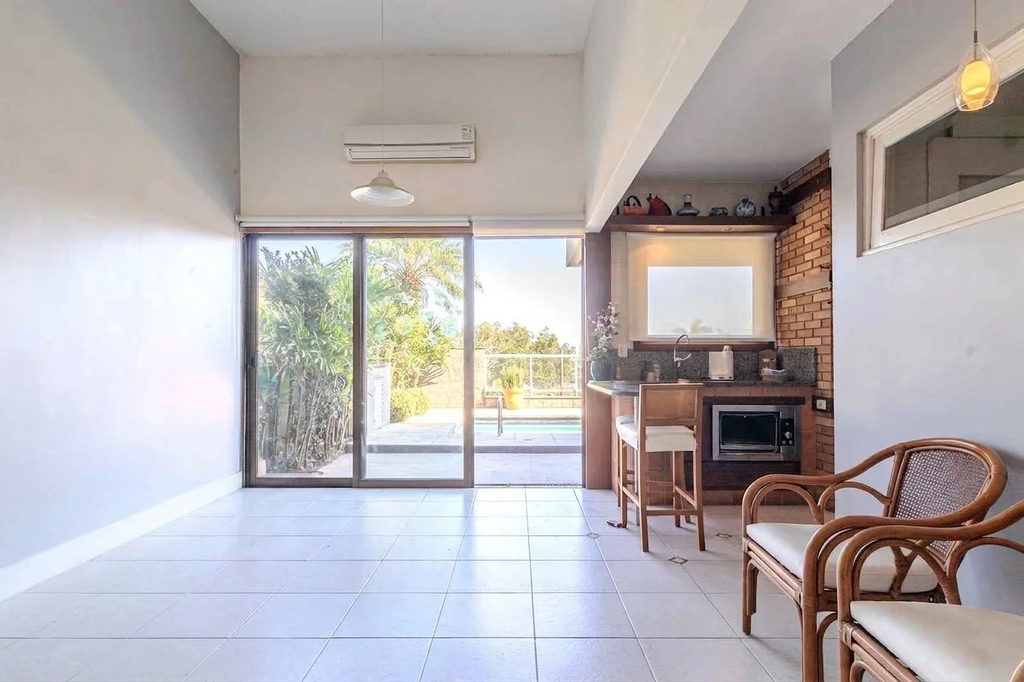Casa para venda no bairro Jardim São Pedro em Porto Alegre