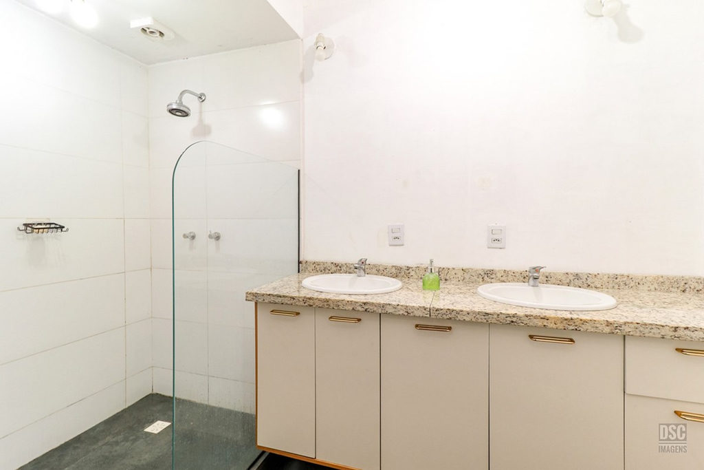 Casa para venda no bairro Ipanema em Porto Alegre