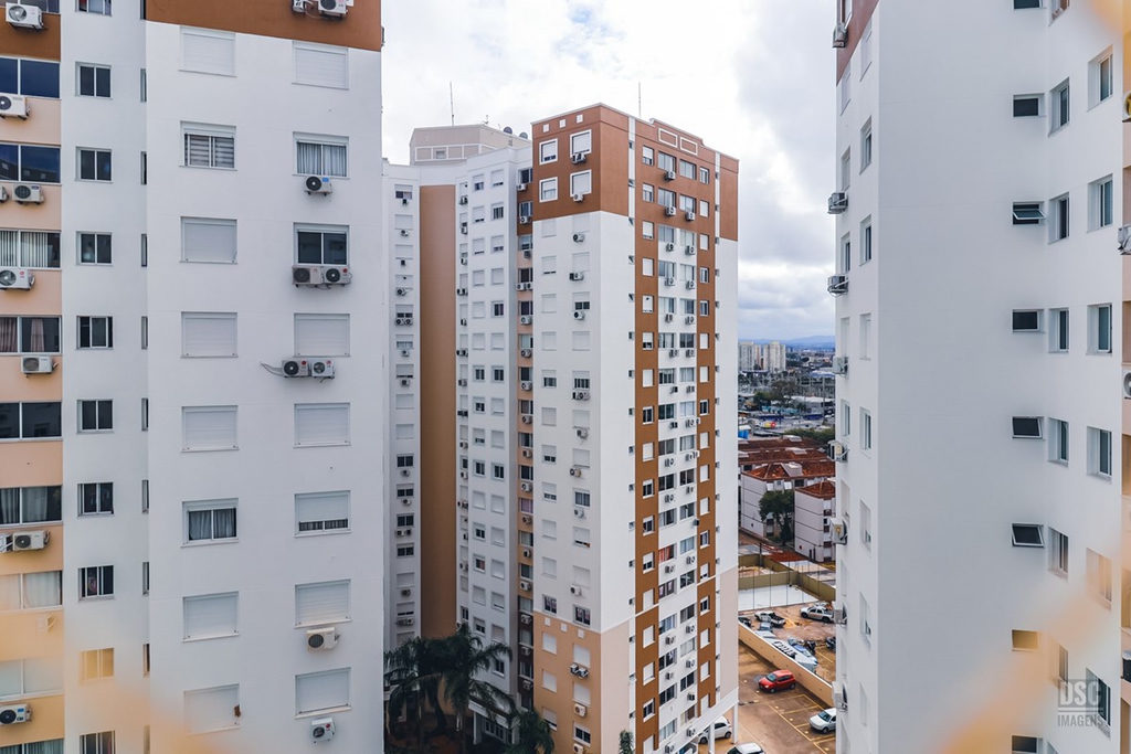 Apartamento para venda no bairro Vila Ipiranga em Porto Alegre