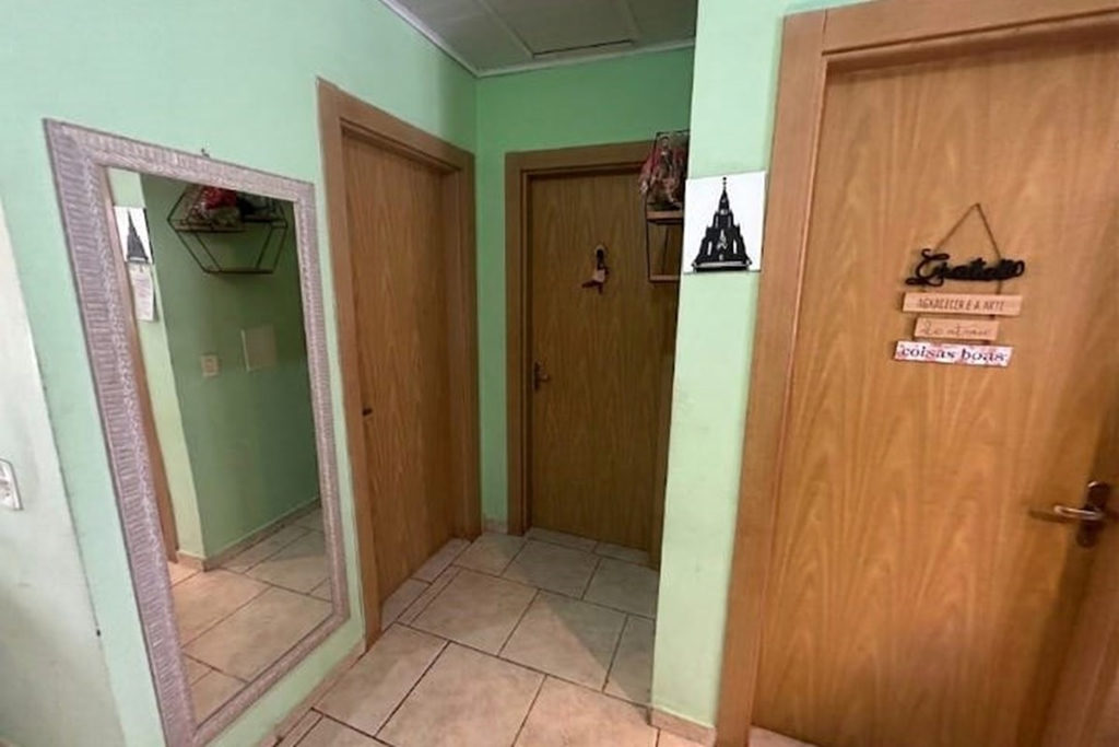 Casa para venda no bairro Guajuviras em Canoas
