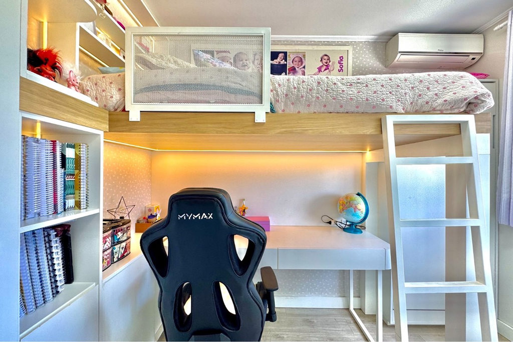 Casa em Condomínio para venda no bairro Moinhos de Vento em Canoas