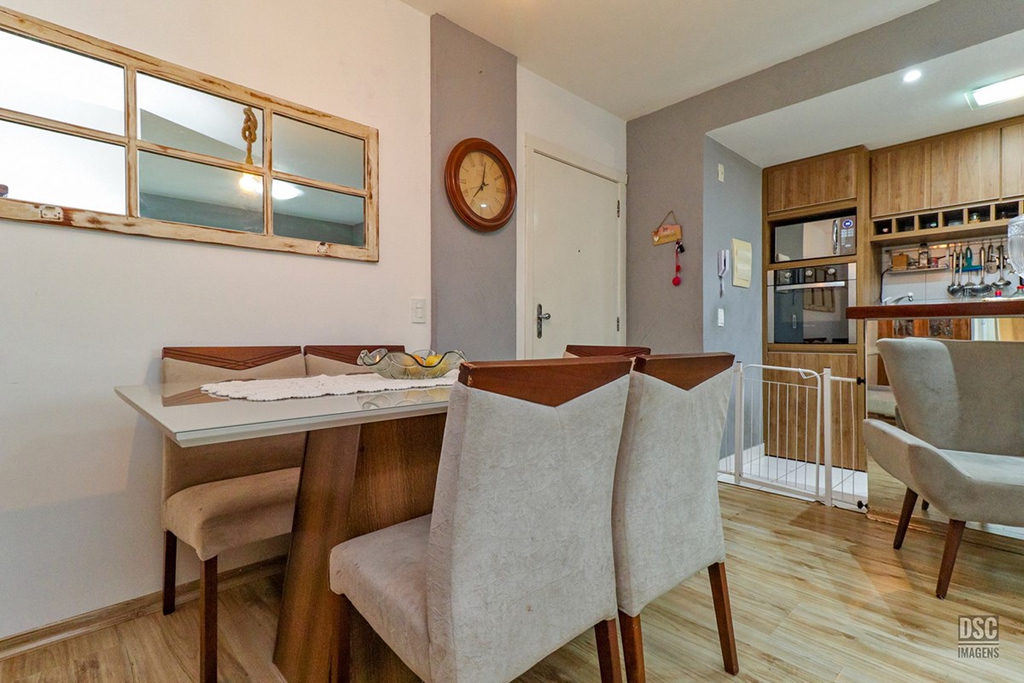 Apartamento para venda no bairro Vila Ipiranga em Porto Alegre