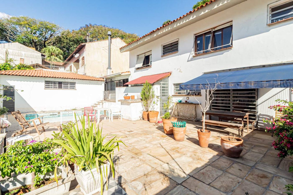 Casa para venda no bairro Cristal em Porto Alegre