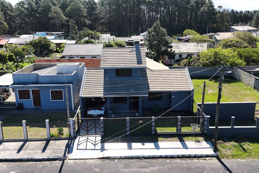 Casa para venda no bairro Capão Novo em Capão da Canoa