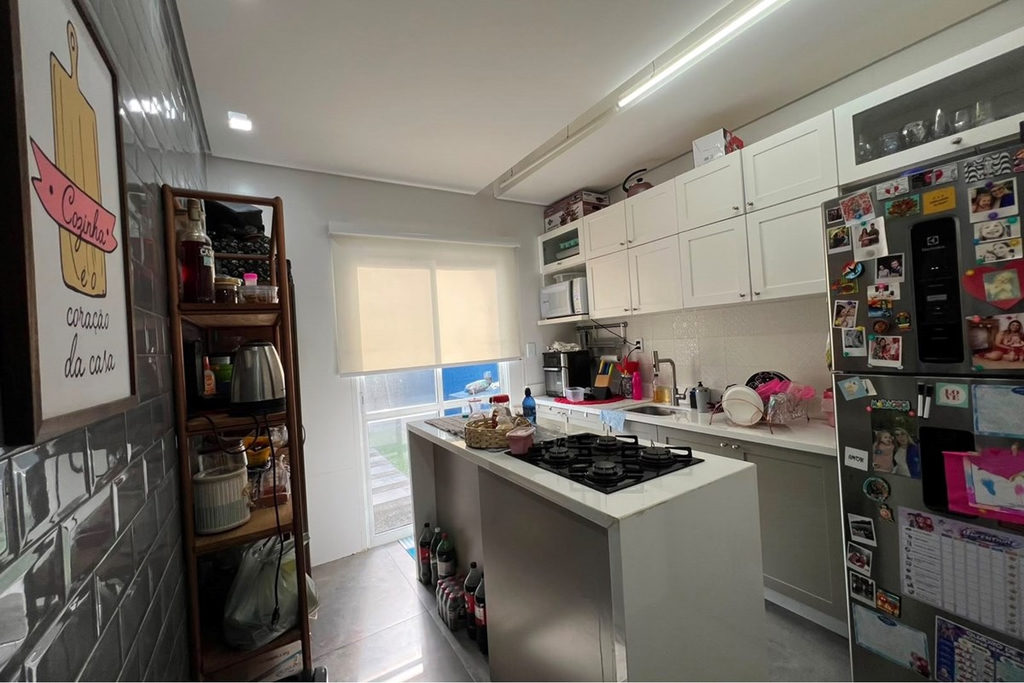 Casa em Condomínio para venda no bairro Lomba do Pinheiro em Porto Alegre