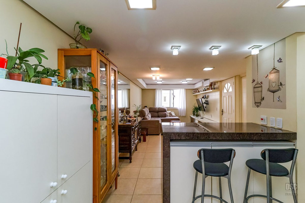 Casa para venda no bairro Jardim Itu em Porto Alegre