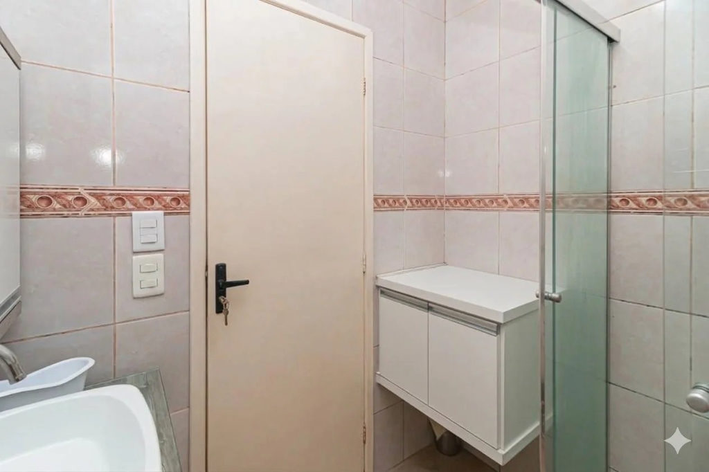 Casa para venda no bairro Jardim Itu Sabará em Porto Alegre