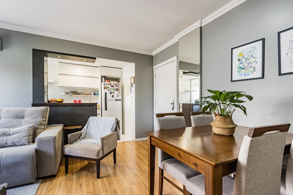 Apartamento para venda no bairro Vila Ipiranga em Porto Alegre